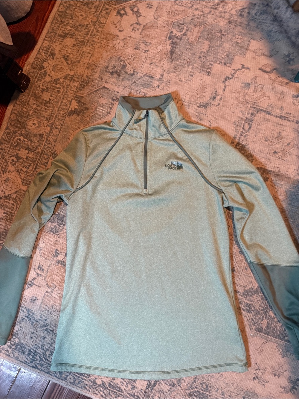 The North Face Men's Sage Green 1/4 Zip Rash Guard